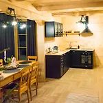 Alpesi faház & Goralski Z Jacuzzi Kościelisko