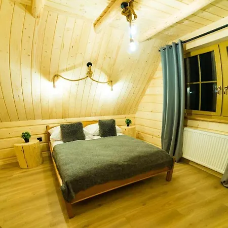 & Goralski Z Jacuzzi