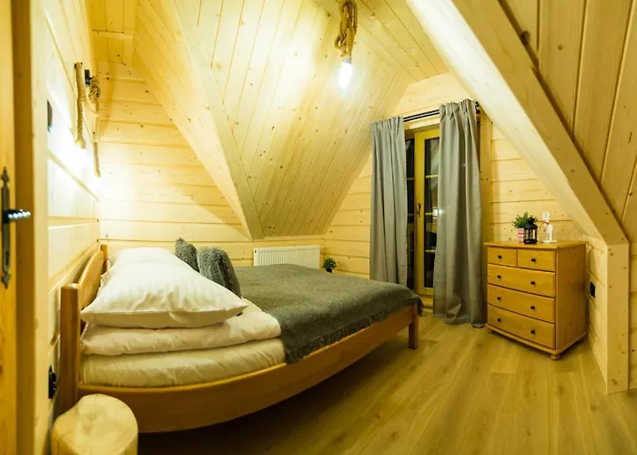 & Goralski Z Jacuzzi * كوشتيليسكا